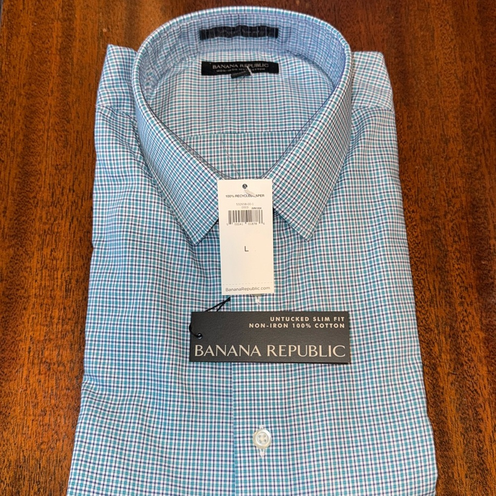 Banana Republic Untucked Slim Fit Shirt